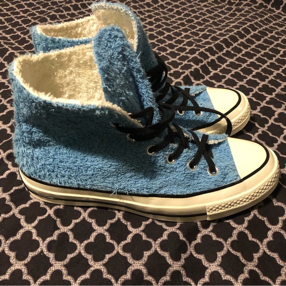 Converse Chuck Taylor 10 All Star  Blue Fuzzy Bunny High Tops Womens 7 RARE - Picture 6 of 9